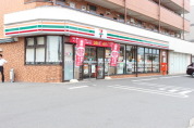 セブンイレブン日野三沢店