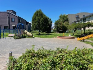 駅チカでありながら、公園が目の前で完成な住宅街♪